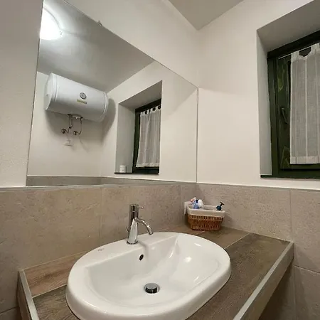 Rele B Apartman *